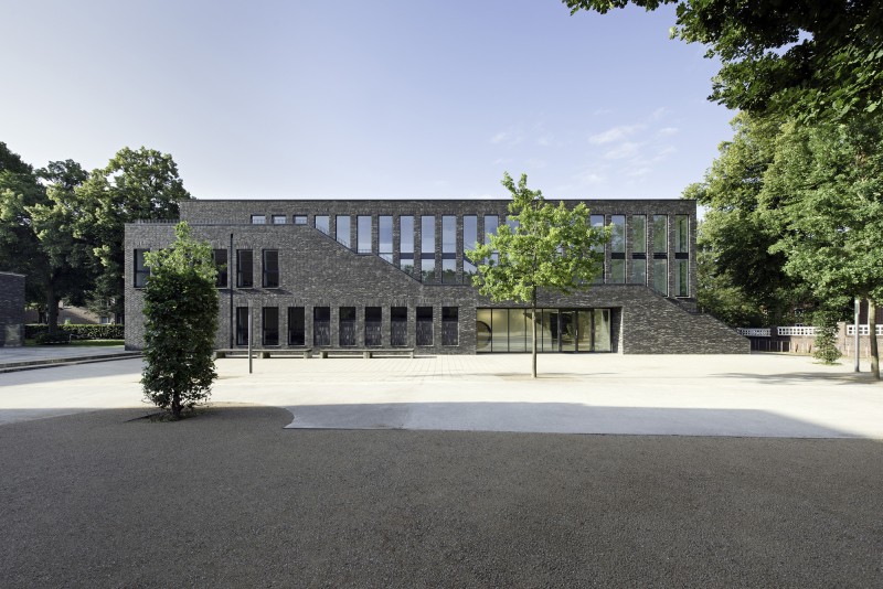 Klassenhaus Gelehrtenschule Johanneum Hamburg Winking Froh Architekten.jpg